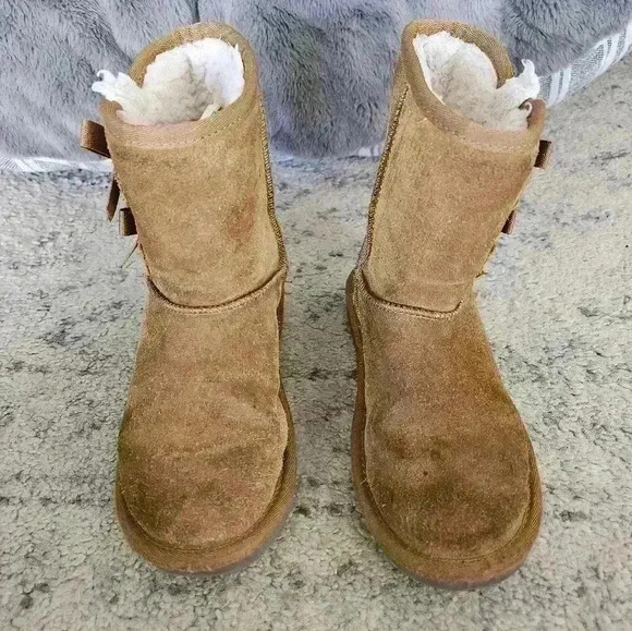 Koolaburra By Ugg Child Victoria Short Boots in Chestnut 13 - Picture 3 of 14